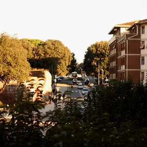 A Due Passi Dal Treno